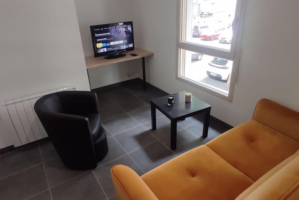 Appartement Hyper Centre Майен Екстериор снимка